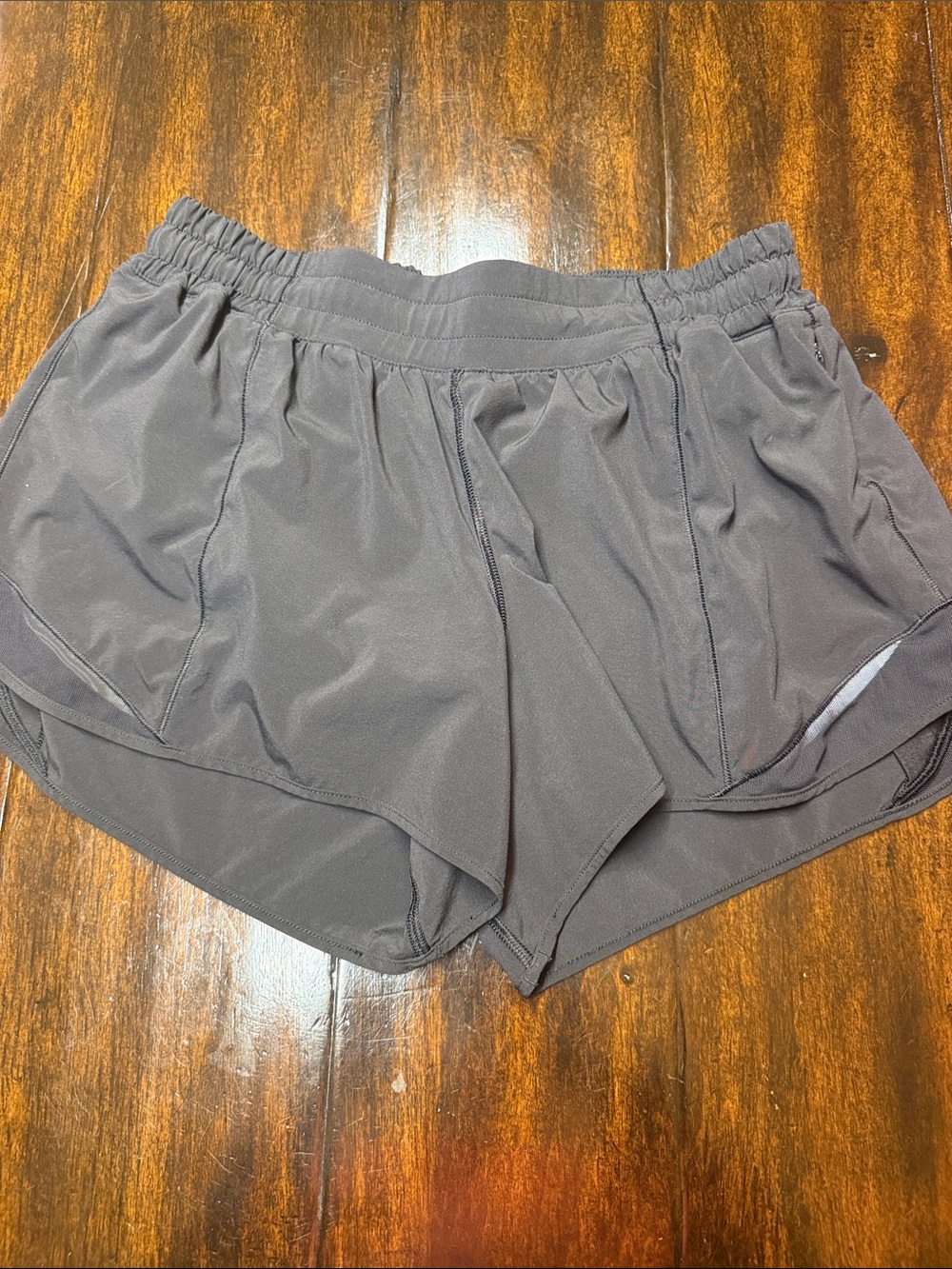 lululemon athletica Hotty Hot Low Rise Women’s Athletic Shorts - Black